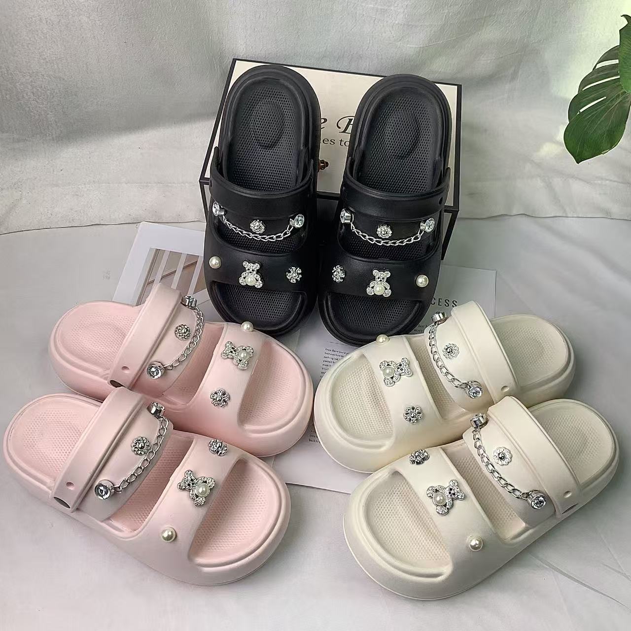 Set Sandal Bertema Beruang Per - Indoor Plants ulasan dan harga