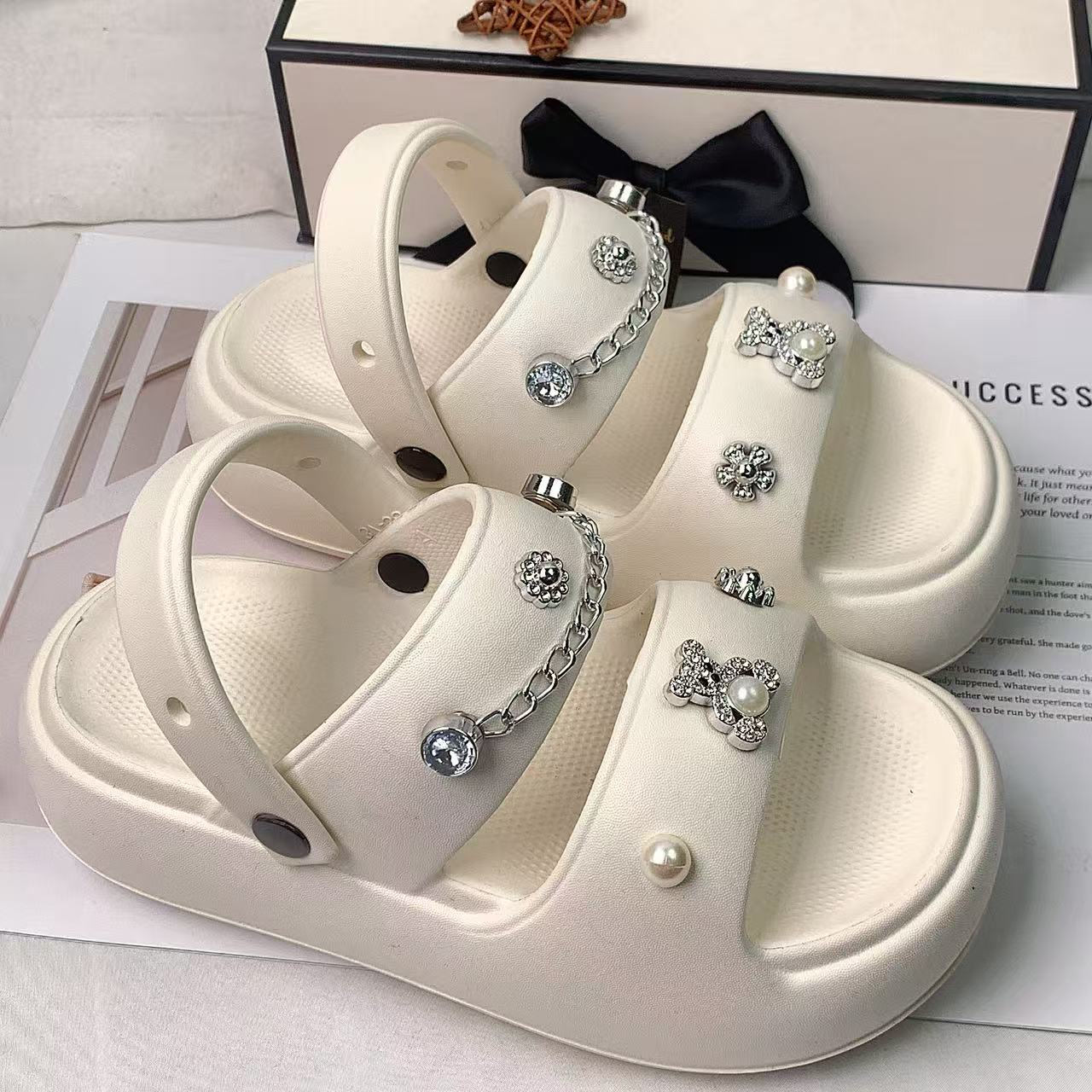 Set Sandal Bertema Beruang Per - Indoor Plants ulasan dan harga